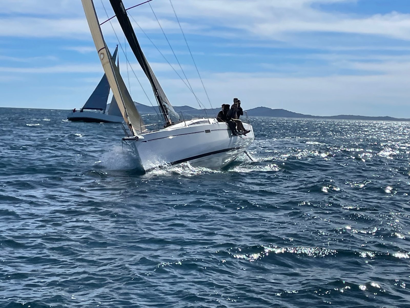 Voilier Sameline naviguant sur la Méditerranée au départ de Bandol